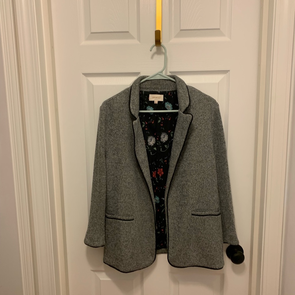 Grey Heather Blazer by Skies are Blue Stitch Fix. Black piping.